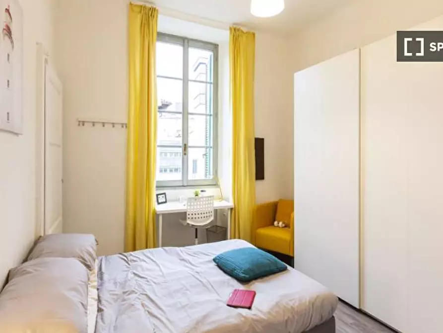 Immagine 3 di Camera condivisa in affitto  in Via San Marco a Milano