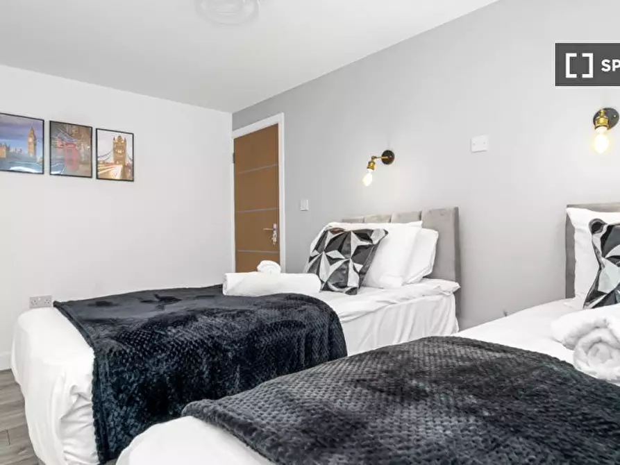 Immagine 13 di Appartamento in affitto  in flat c a Tottenham