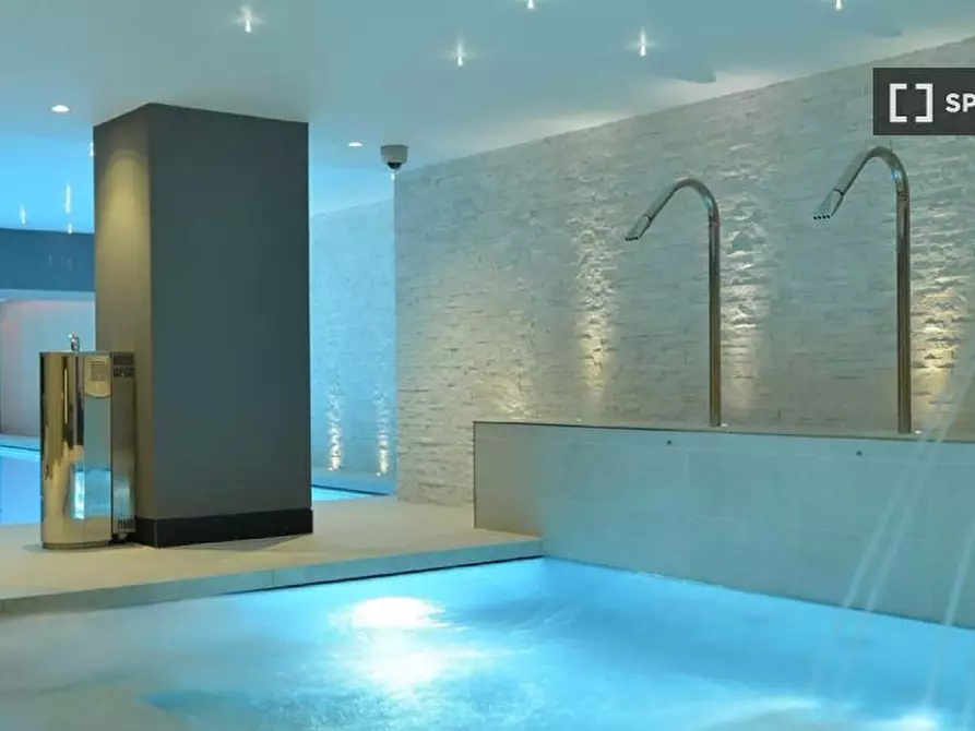 Immagine 17 di Appartamento in affitto  in Radnor Terrace a Hammersmith