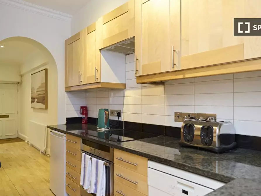 Immagine 8 di Appartamento in affitto  in Albion St a Paddington