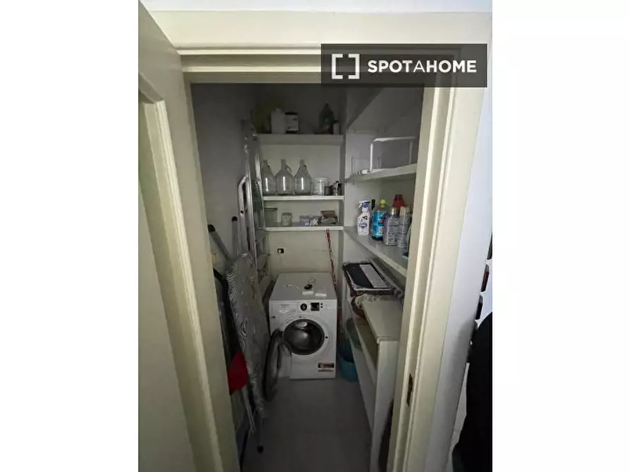 Immagine 14 di Appartamento in affitto  in Via Carlo Cattaneo a Napoli