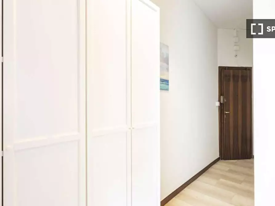 Immagine 19 di Camera condivisa in affitto  in Via Lorenteggio a Milano