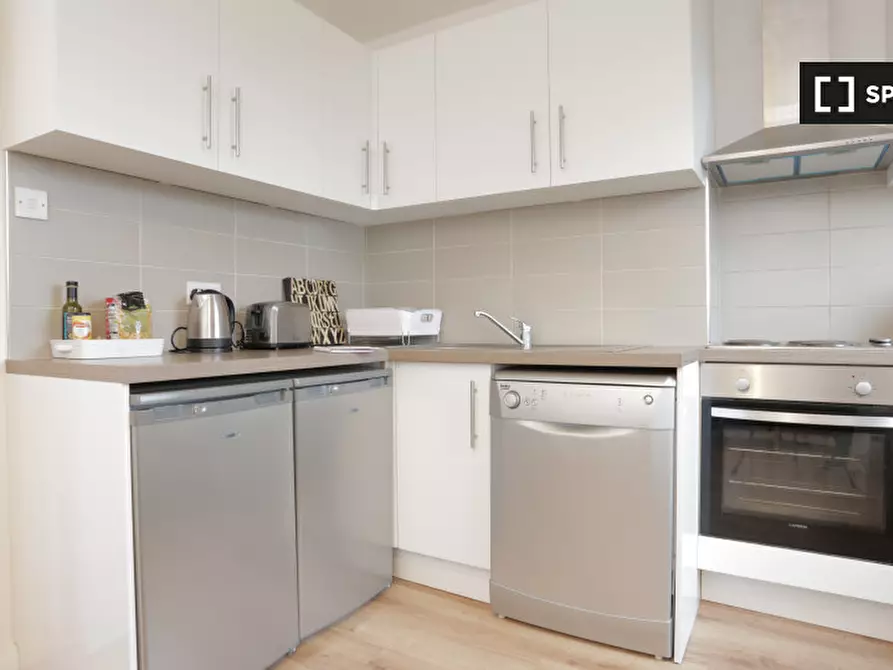 Immagine 8 di Camera condivisa in affitto  in Limehouse a Poplar