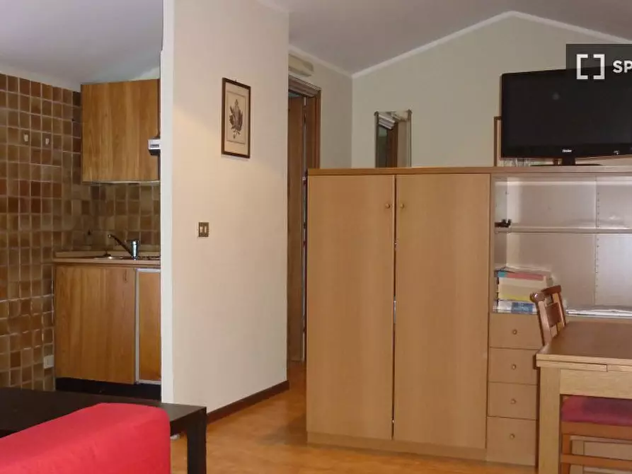 Immagine 11 di Ufficio in affitto  in Via Ildebrando Vivanti a Roma