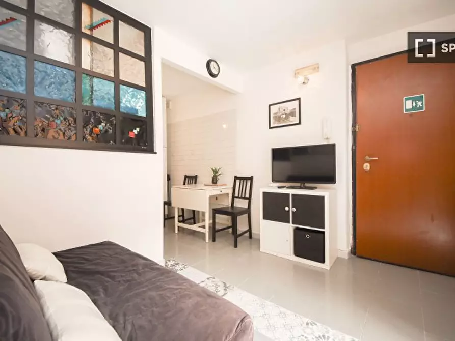 Immagine 13 di Appartamento in affitto  in Via Cesena a Roma