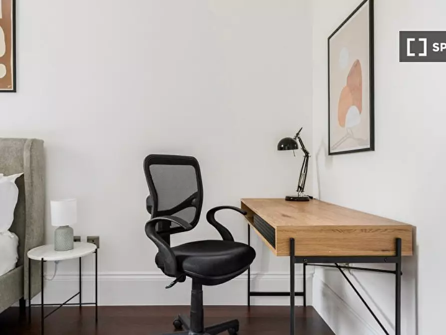 Immagine 12 di Appartamento in affitto  in Redcliffe Square a Kensington