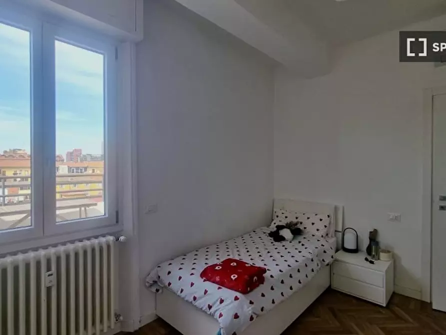 Immagine 1 di Camera condivisa in affitto  in Via Emilio Broglio a Milano
