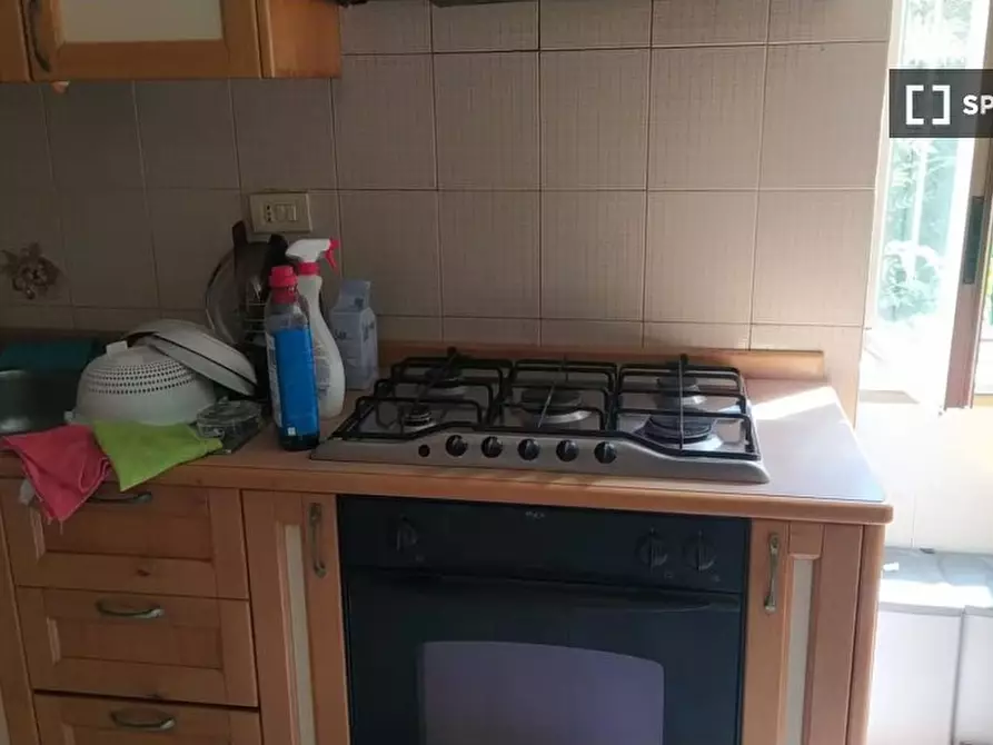 Immagine 17 di Camera condivisa in affitto  in Via Montesilvano a Napoli