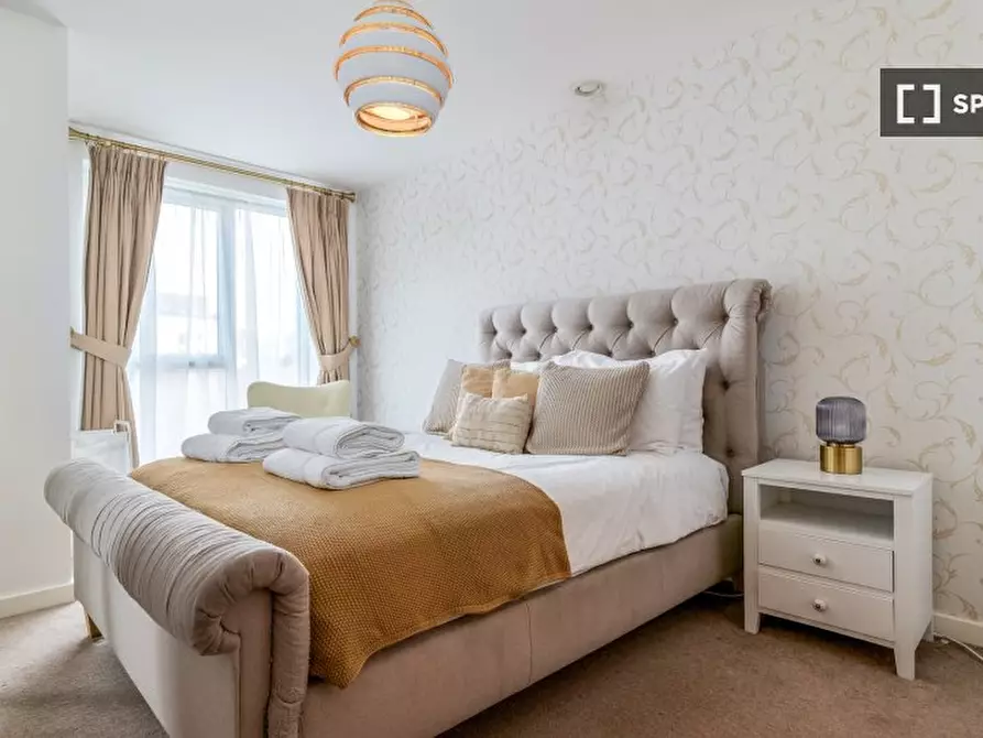 Immagine 3 di Appartamento in affitto  in Smith House a Brent