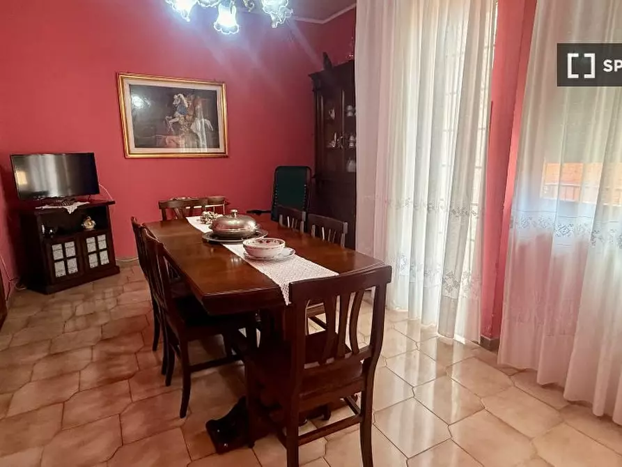 Immagine 9 di Camera condivisa in affitto  in Via Guido Biagi a Roma