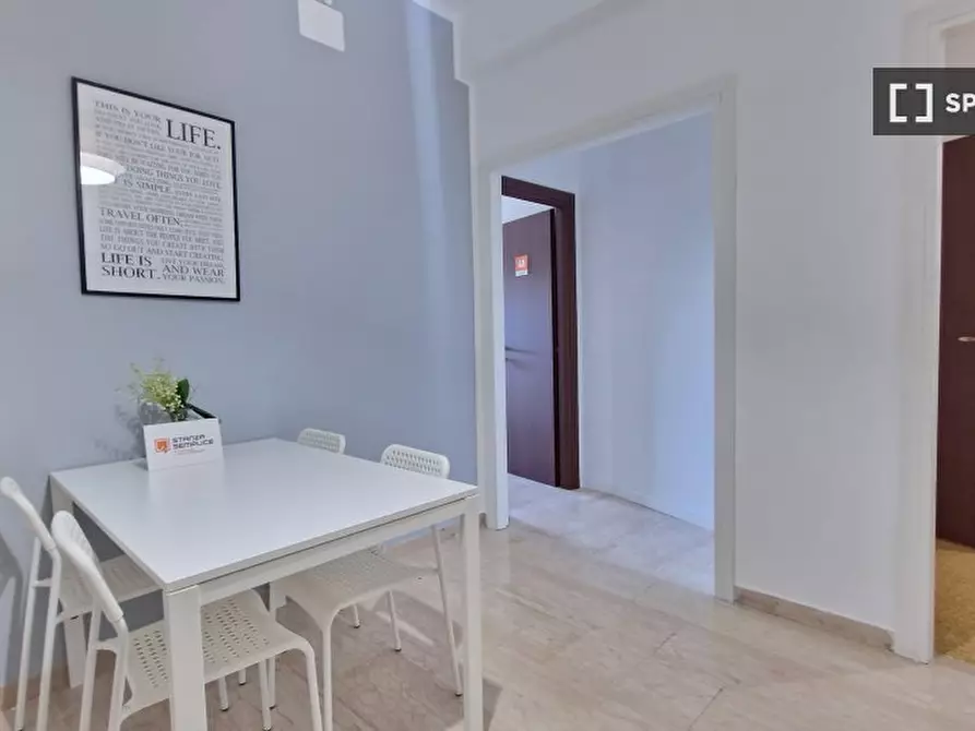 Immagine 8 di Camera condivisa in affitto  in Lungotevere di Pietra Papa a Roma