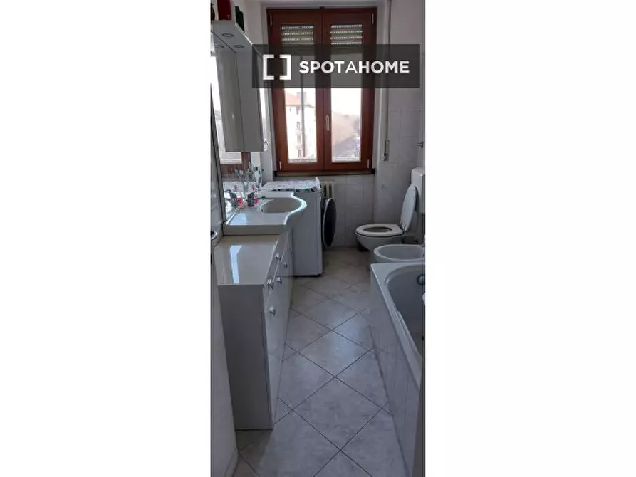 Immagine 4 di Camera condivisa in affitto  in P.za Ferrara a Milano