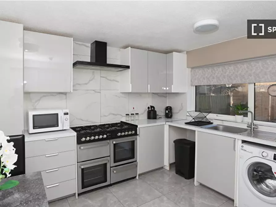 Immagine 4 di Appartamento in affitto  in Wyldfield Gardens a Enfield