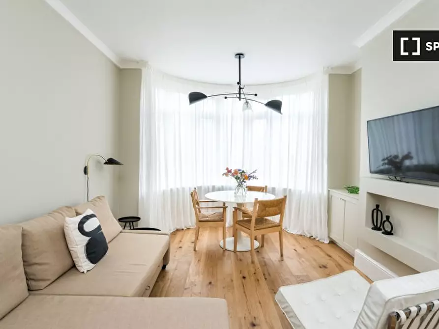 Immagine 7 di Appartamento in affitto  in Ambrose Ave a Barnet