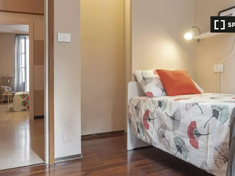 Immagine 6 di Camera condivisa in affitto  in Via Principi d'Acaja a Torino