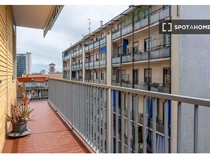 Immagine 8 di Camera condivisa in affitto  in Via Carolina Invernizio a Milano