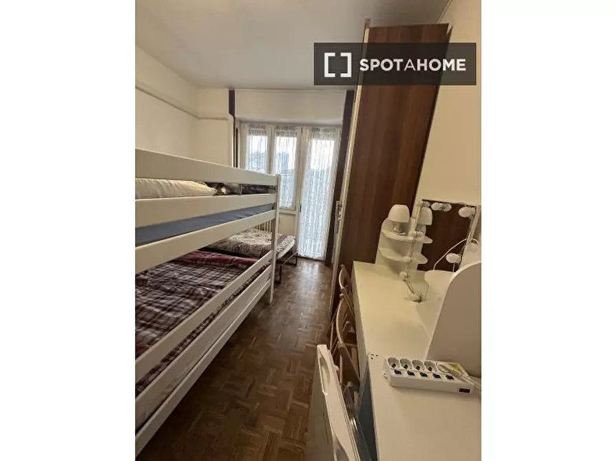 Immagine 8 di Camera condivisa in affitto  in Piazza Angilberto II a Milano