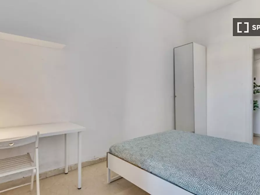 Immagine 19 di Camera condivisa in affitto  in Via Orti a Milano