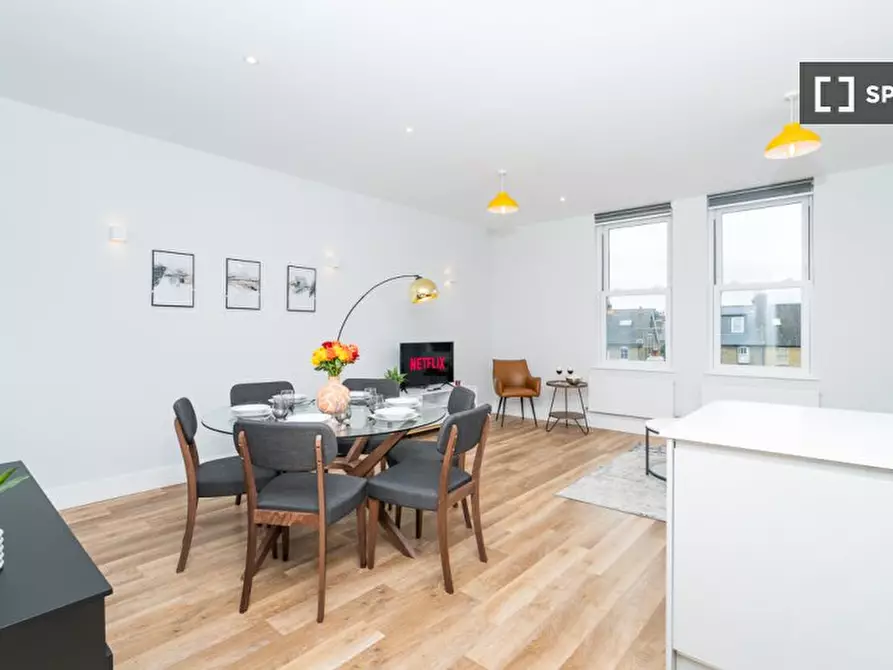 Immagine 2 di Appartamento in affitto  in High Street Mews a Merton
