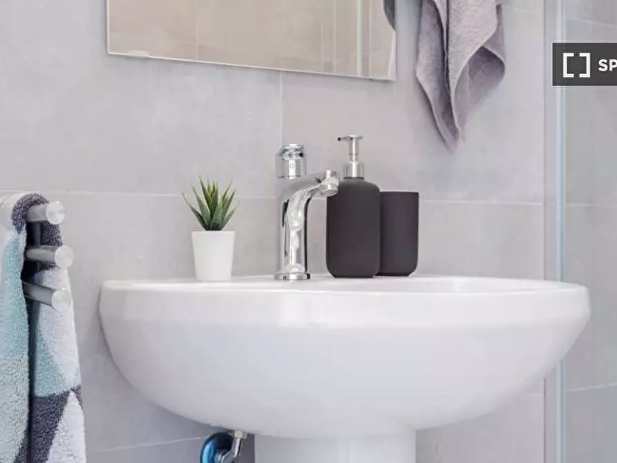 Immagine 14 di Camera condivisa in affitto  in Viale Bligny a Milano