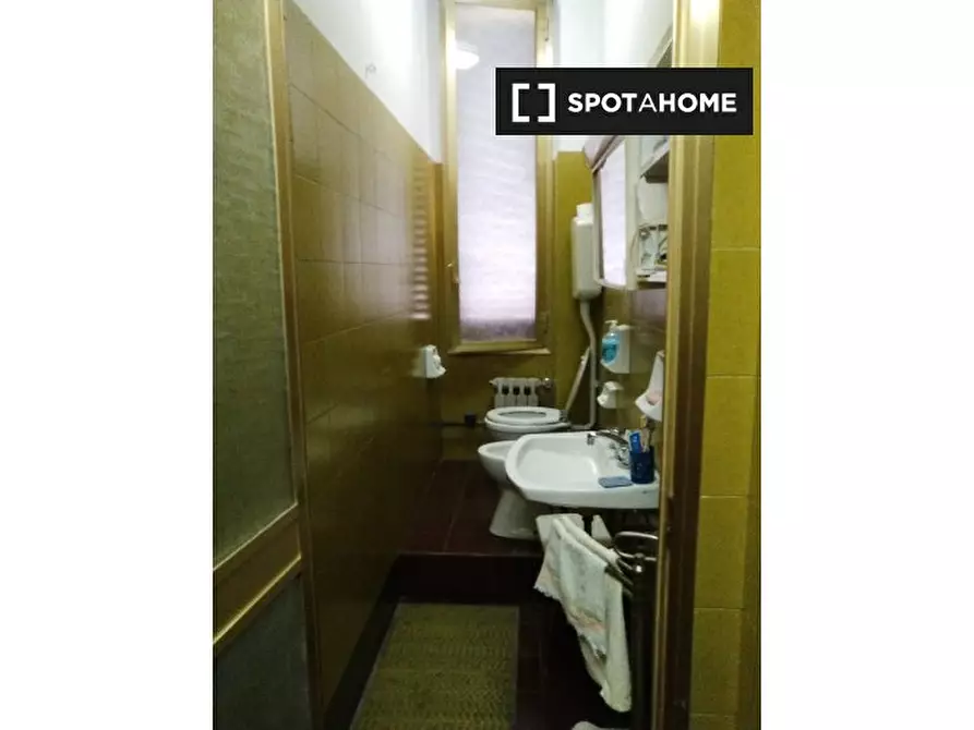 Immagine 12 di Camera condivisa in affitto  in Via Capo di Lucca a Bologna