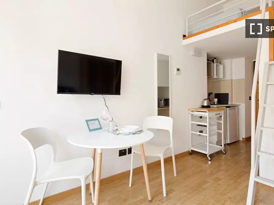 Immagine 6 di Ufficio in affitto  in Corso Magenta a Milano