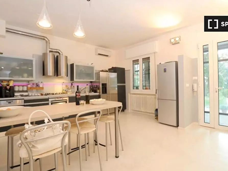 Immagine 11 di Camera condivisa in affitto  in Via Cadriano a Bologna