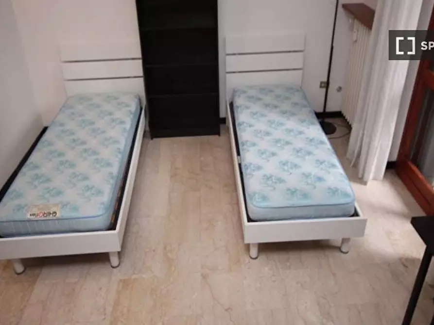 Immagine 2 di Camera condivisa in affitto  in Via Imperia a Milano