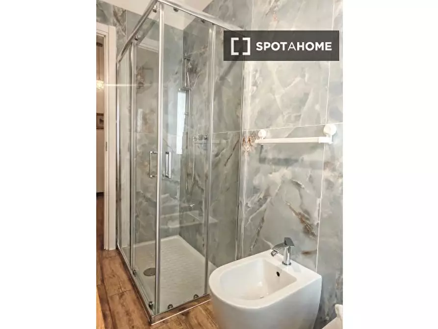 Immagine 8 di Appartamento in affitto  in Via Cairano a Roma