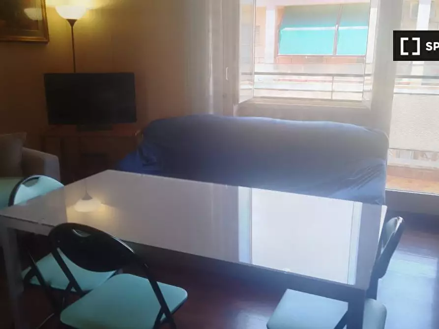 Immagine 2 di Camera condivisa in affitto  in Viale dei Quattro Venti a Roma