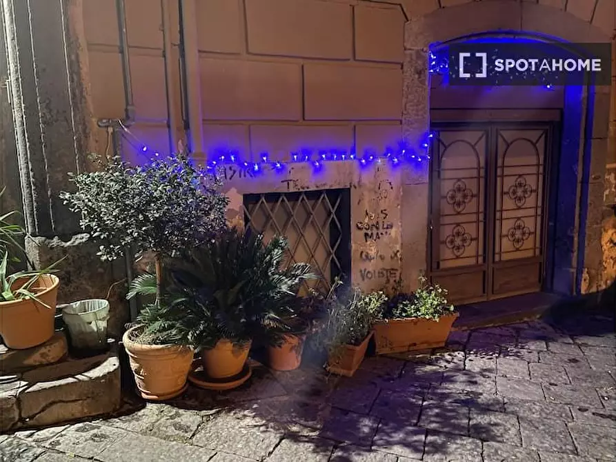 Immagine 2 di Appartamento in affitto  in Via Pellegrini a Napoli