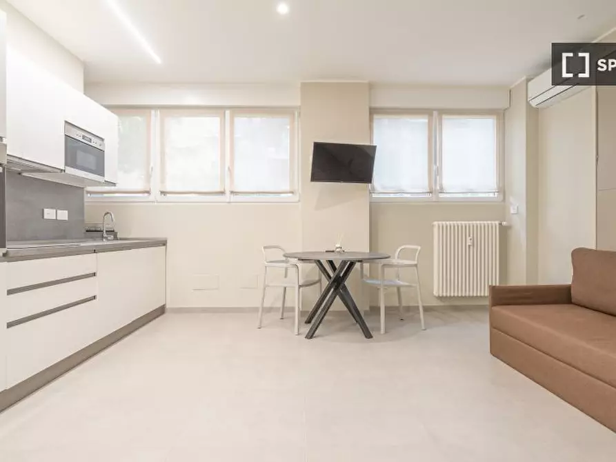 Immagine 1 di Ufficio in affitto  in Via Giovanni Battista Piranesi a Milano