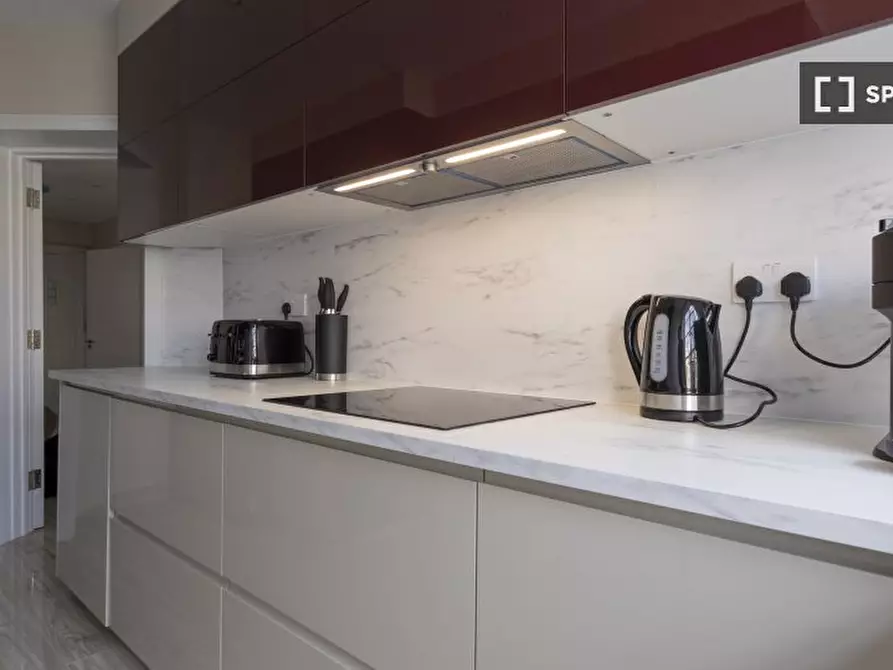 Immagine 5 di Appartamento in affitto  in Marlow Court a Camden Town