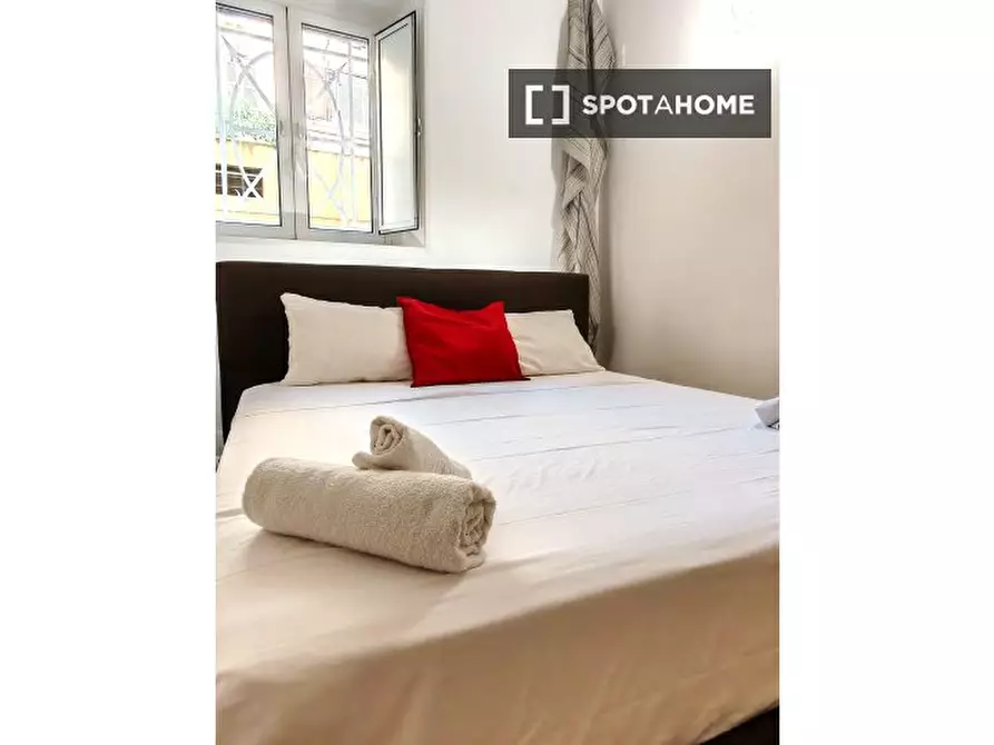 Immagine 16 di Appartamento in affitto  in Via Conte di Carmagnola a Roma