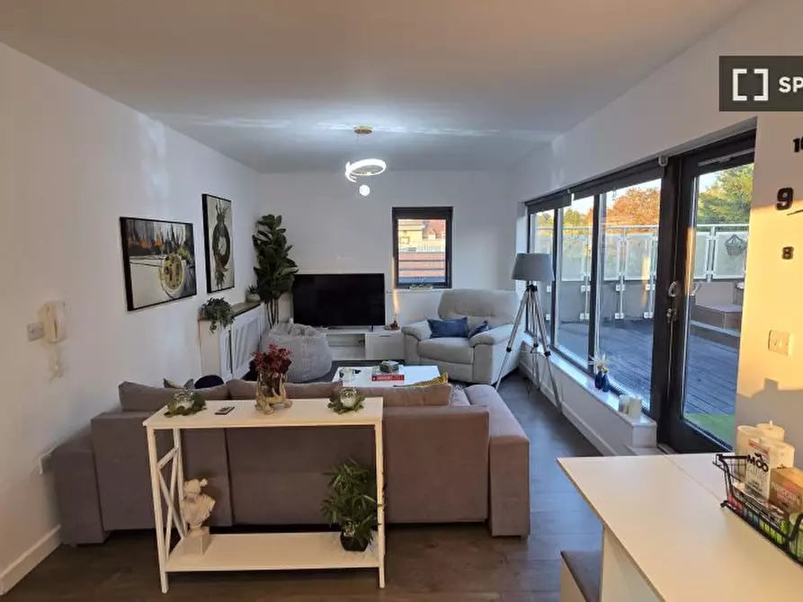 Immagine 5 di Appartamento in affitto  in Sunningdale Gardens a Brent