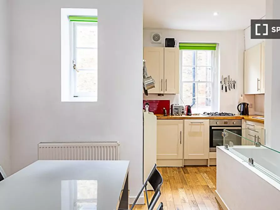 Immagine 18 di Appartamento in affitto  in Leo Yard a Islington
