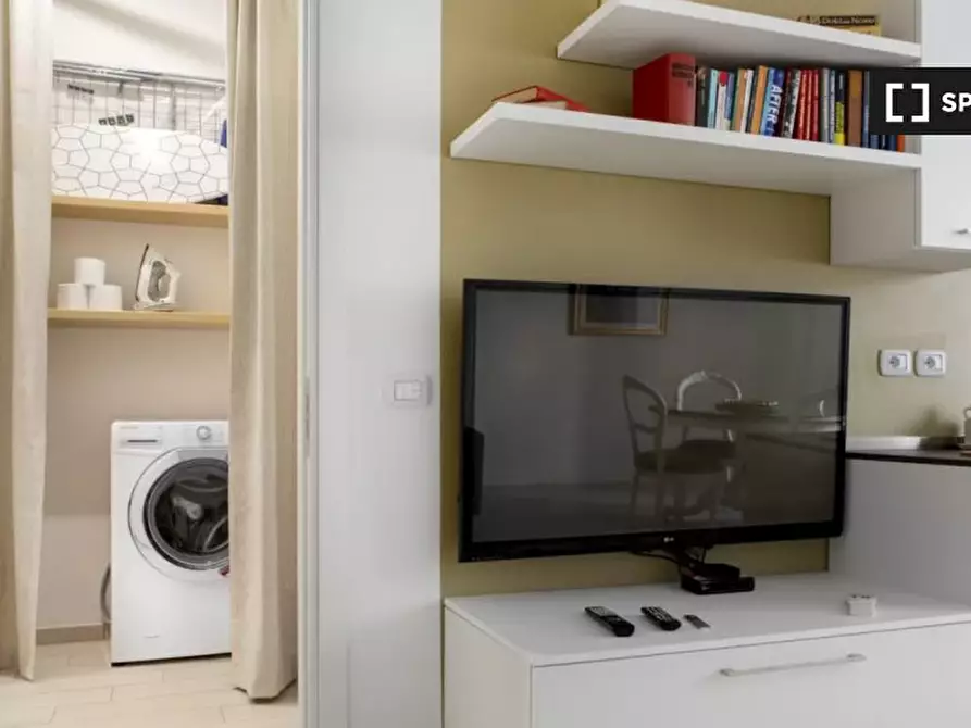 Immagine 7 di Appartamento in affitto  in Via Cairoli a Bologna