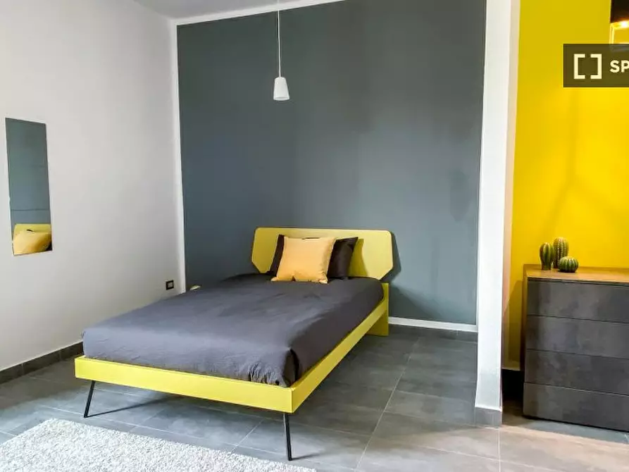 Immagine 9 di Camera condivisa in affitto  in Via Democrito a Milano