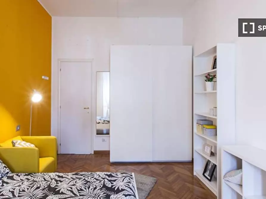 Immagine 3 di Camera condivisa in affitto  in Viale Emilio Caldara a Milano