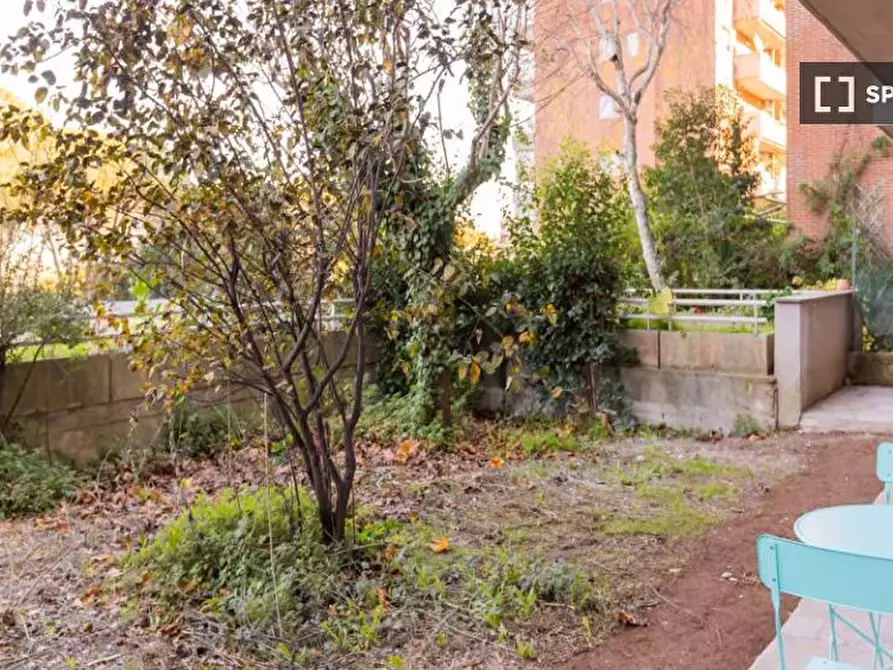 Immagine 13 di Camera condivisa in affitto  in Via Fiume delle Perle a Roma