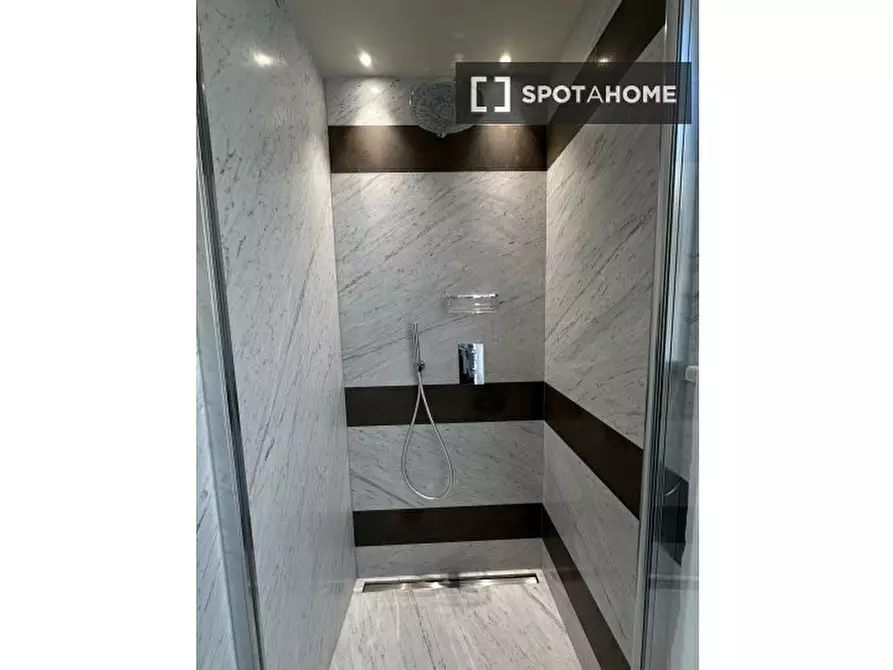 Immagine 6 di Ufficio in affitto  in Via dei Brunelleschi a Firenze