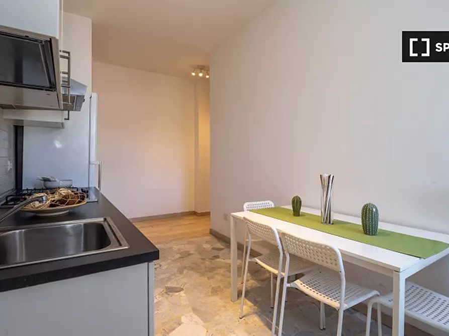 Immagine 5 di Camera condivisa in affitto  in Via Fratelli Rosselli a Milano