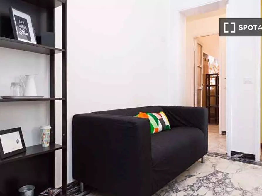 Immagine 17 di Camera condivisa in affitto  in Via Carlo Bertolazzi a Milano