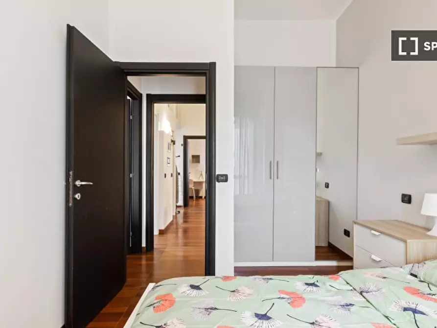 Immagine 1 di Camera condivisa in affitto  in Via Giuseppe Massarenti a Milano