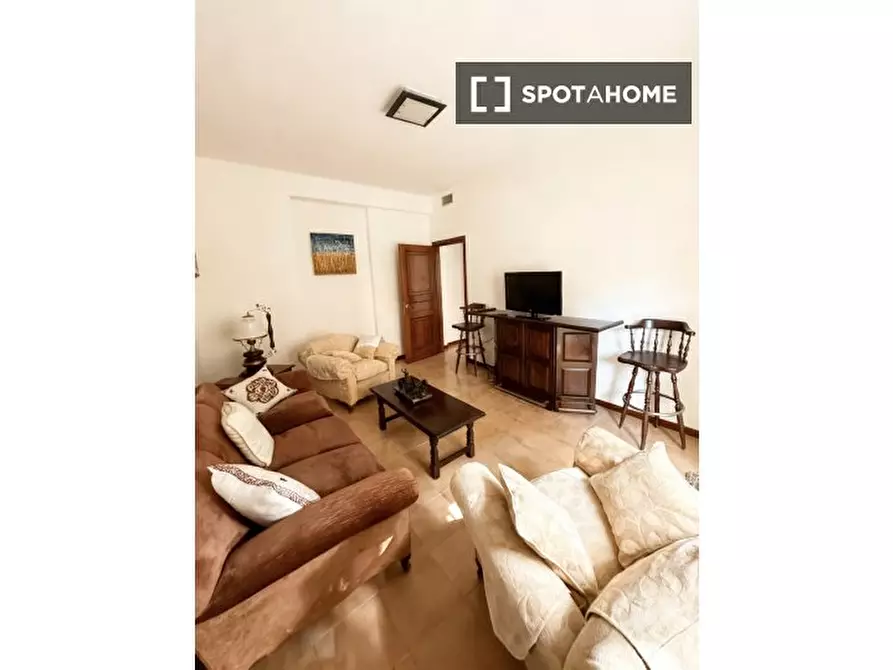 Immagine 6 di Camera condivisa in affitto  in Via Duccio di Buoninsegna a Roma