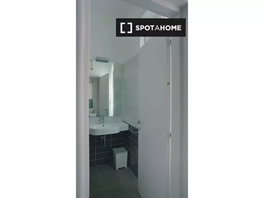 Immagine 5 di Ufficio in affitto  in Via Giovanni Battista Pergolesi a Milano