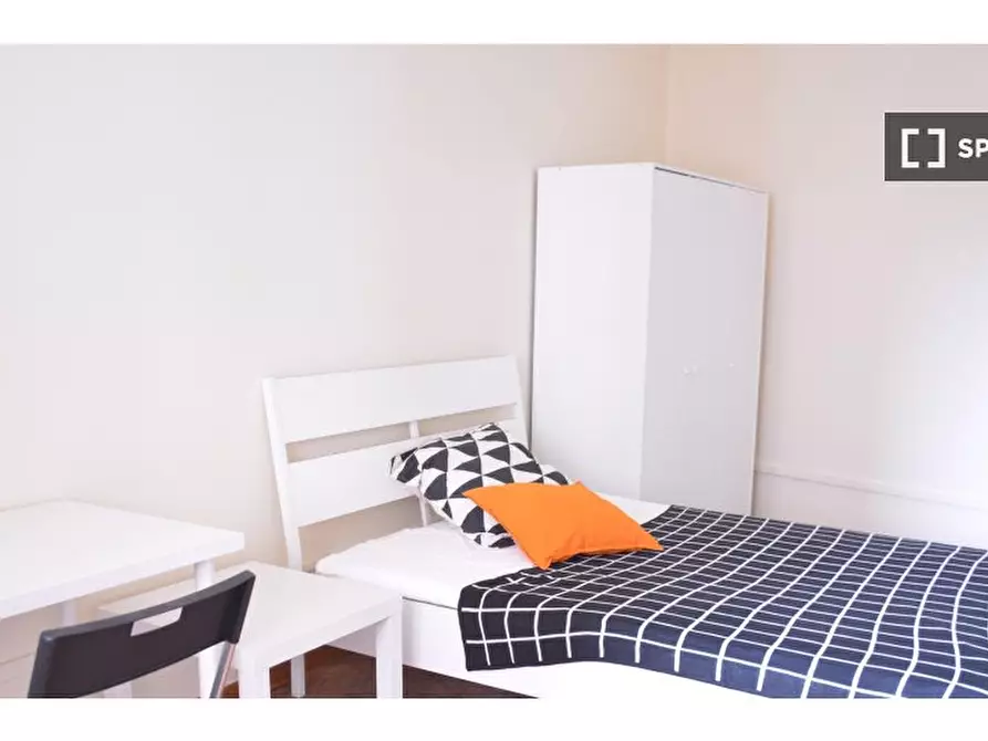 Immagine 2 di Camera condivisa in affitto  in Via Pola n a Cagliari