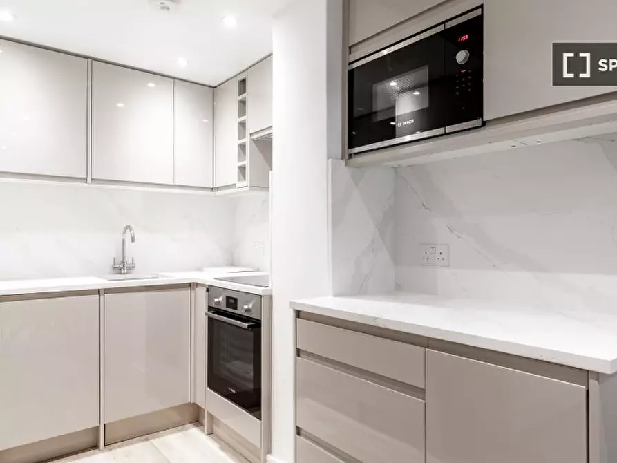 Immagine 6 di Appartamento in affitto  in Sussex Gardens a Paddington