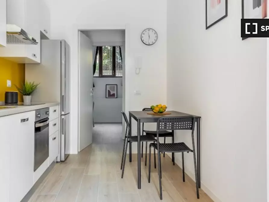 Immagine 13 di Camera condivisa in affitto  in Via Maniago a Milano