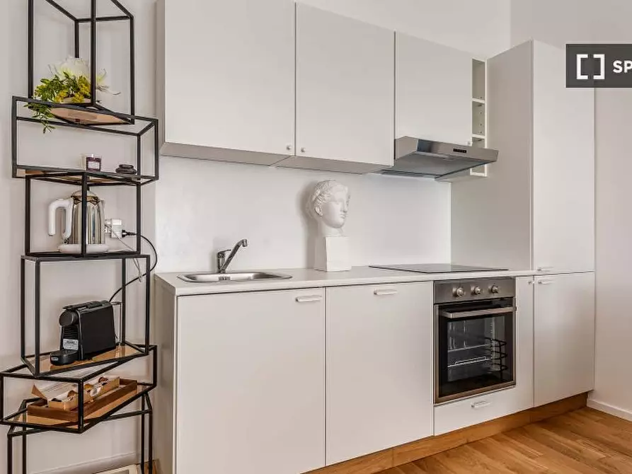 Immagine 3 di Ufficio in affitto  in Via Carlo Farini a Milano